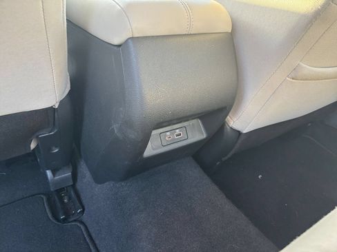 Used 2025 Nissan Altima 2.5 SV FWD image 24