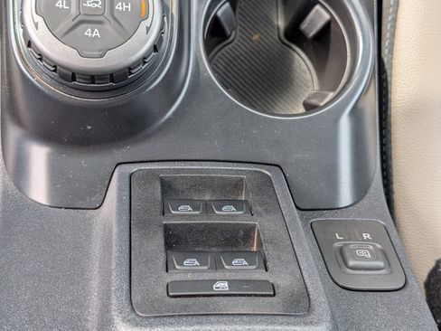 Used 2024 Ford Bronco Wildtrak AWD/4WD image 27