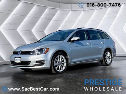 Used 2017 Volkswagen Golf SE