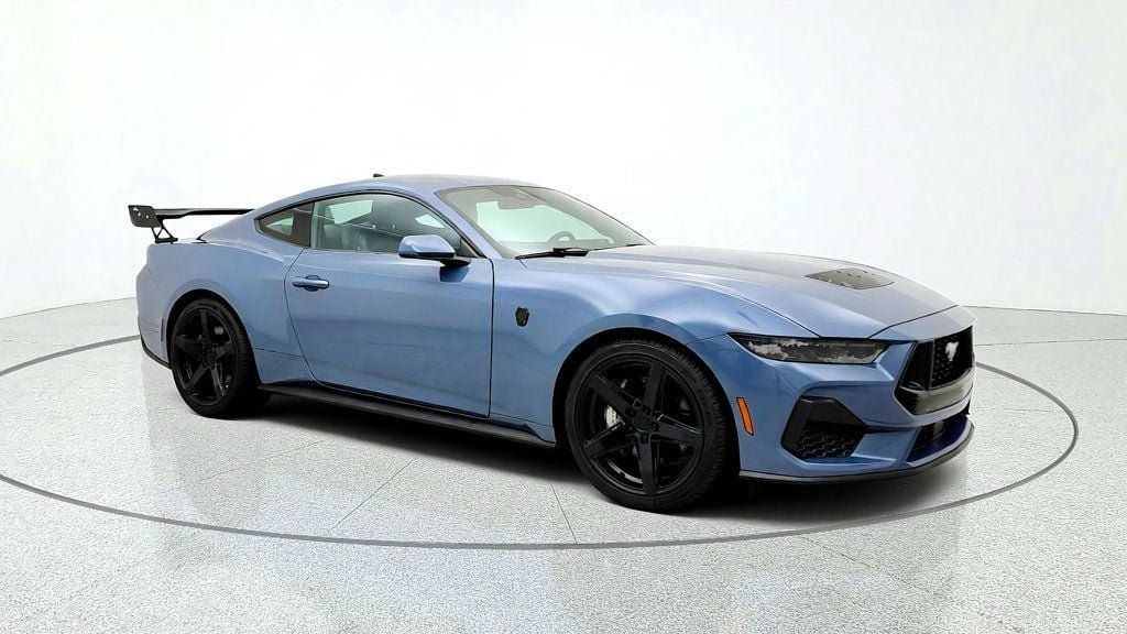 Used 2025 Ford Mustang GT Premium RWD image 3