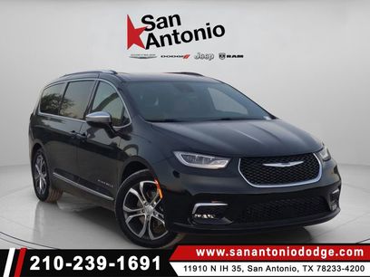 New 2026 Chrysler Pacifica Pinnacle