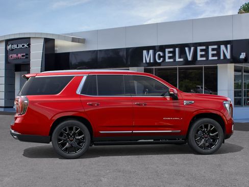 New 2026 GMC Yukon Denali w/ Sun & Power Step Package AWD/4WD image 5