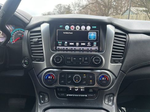 Used 2016 Chevrolet Suburban LTZ image 13
