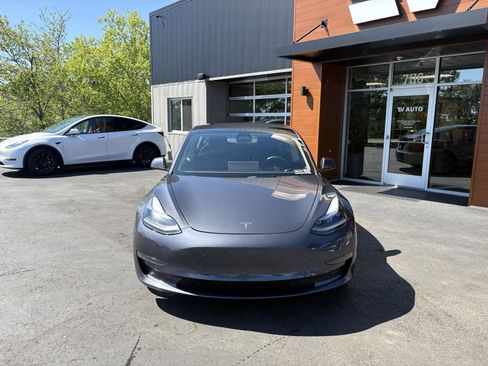 Used 2022 Tesla Model 3 RWD image 2
