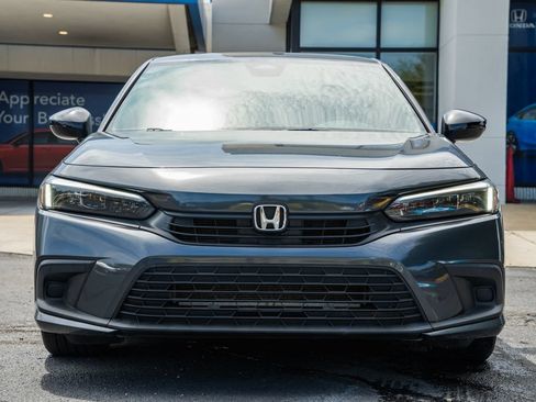 Used 2023 Honda Civic Sport image 2