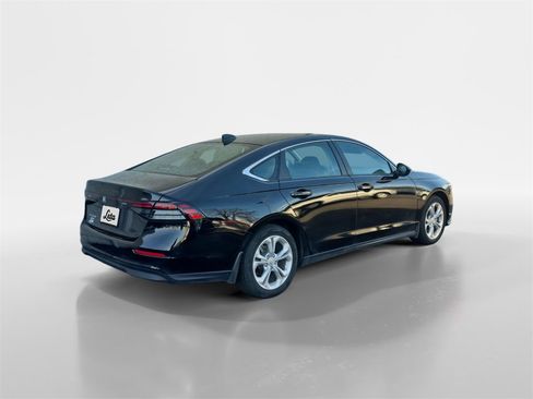 Certified 2023 Honda Accord LX image 4