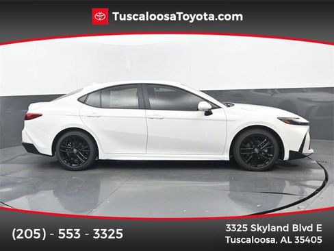 New 2026 Toyota Camry SE image 1