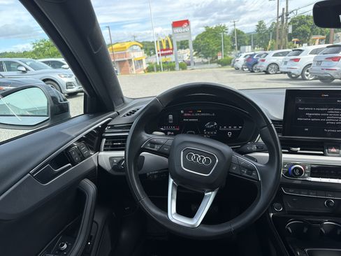 Used 2023 Audi A4 2.0T Premium Plus AWD/4WD image 9