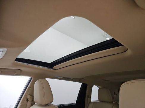 Used 2014 Toyota Highlander XLE image 28