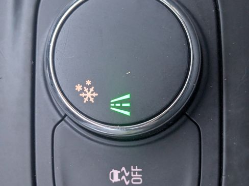 Used 2021 Chevrolet Traverse LS w/ LPO, Floor Liner Package image 25