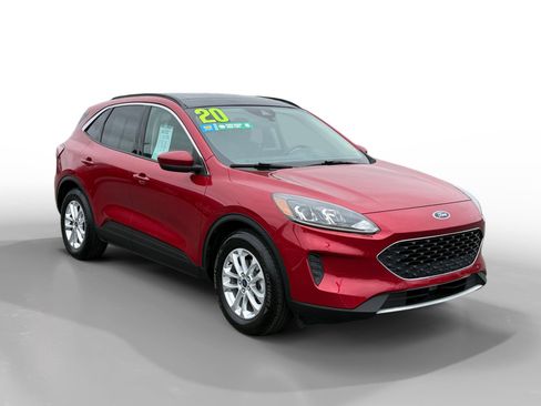 Used 2020 Ford Escape SE FWD image 7