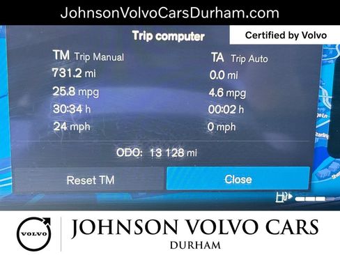 Certified 2026 Volvo XC40 B5 Plus AWD/4WD image 11