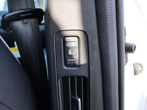 Certified 2026 Honda Odyssey Elite image 16