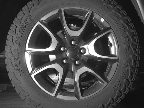 Used 2025 Jeep Compass Trailhawk AWD/4WD image 15