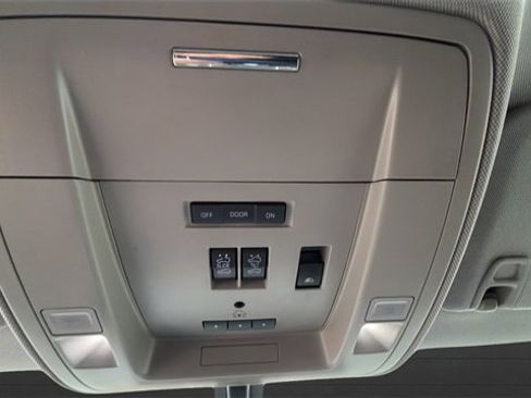 Used 2015 GMC Sierra 2500 Denali image 26