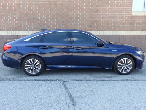 Used 2019 Honda Accord Hybrid image 9