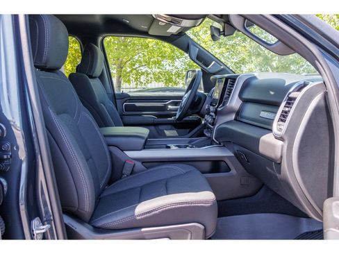 Used 2025 RAM 1500 Big Horn AWD/4WD image 12