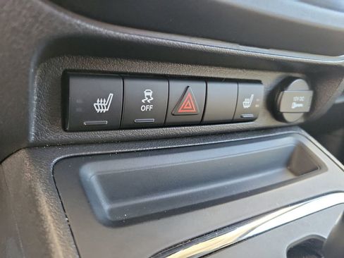 Used 2012 Jeep Patriot Latitude w/ Altitude Pkg image 20