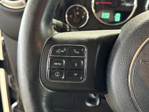 Used 2014 Jeep Wrangler Sahara w/ Connectivity Group image 32