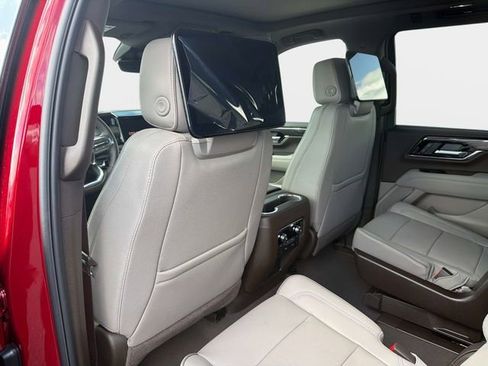 New 2026 GMC Yukon Elevation image 13