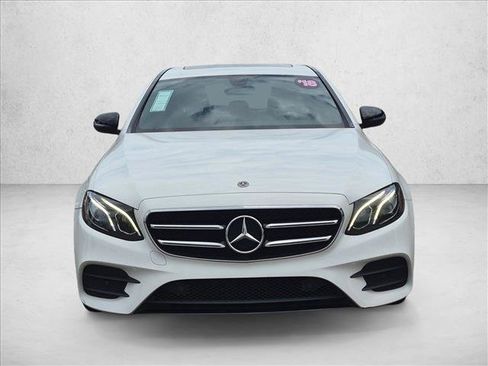 Certified 2018 Mercedes-Benz E 300 4MATIC image 2