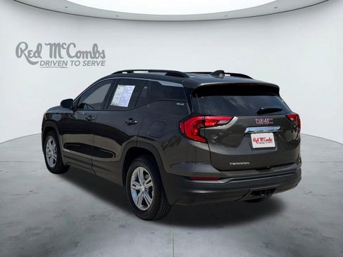 Used 2019 GMC Terrain SLE w/ Driver Convenience Package image 3
