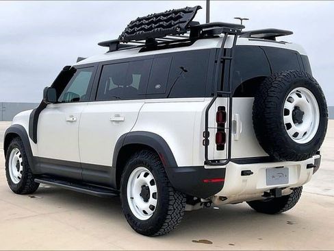 Used 2024 Land Rover Defender 110 S image 15