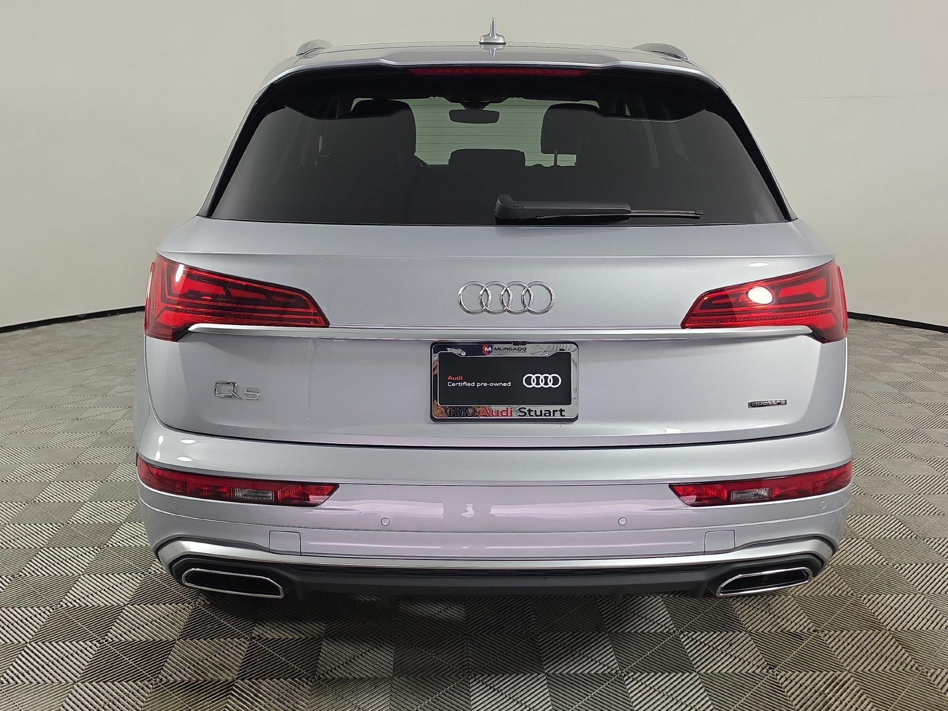 Used 2024 Audi Q5 2.0T Premium Plus w/ Premium Plus Package AWD/4WD image 6