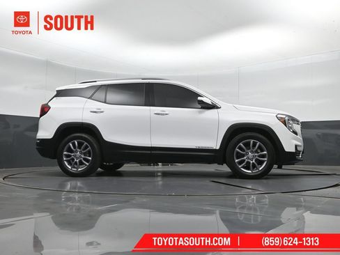 Used 2023 GMC Terrain SLT FWD image 38