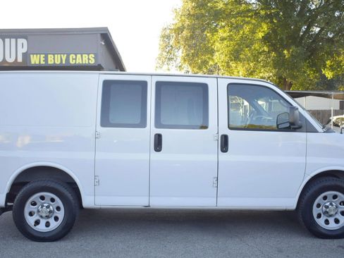 Used 2012 Chevrolet Express 1500 image 9