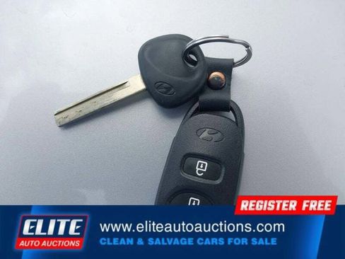 Used 2017 Hyundai Accent SE FWD image 21