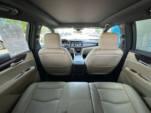 Used 2017 Cadillac XT5 Premium Luxury w/ Driver Assist Package FWD image 26