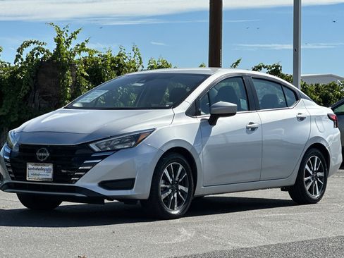 Certified 2025 Nissan Versa SV FWD image 8
