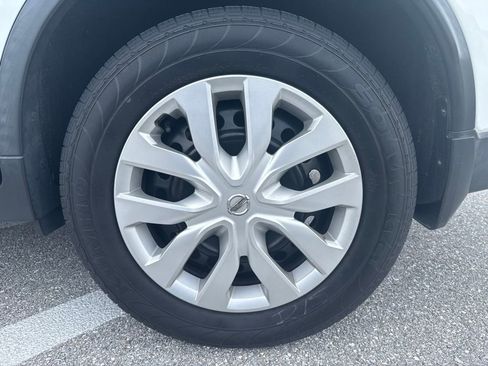 Used 2018 Nissan Rogue S FWD image 10