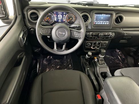 Used 2023 Jeep Gladiator Sport AWD/4WD image 20