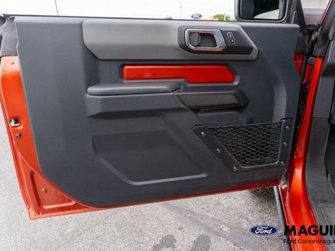 Used 2024 Ford Bronco Black Diamond image 11