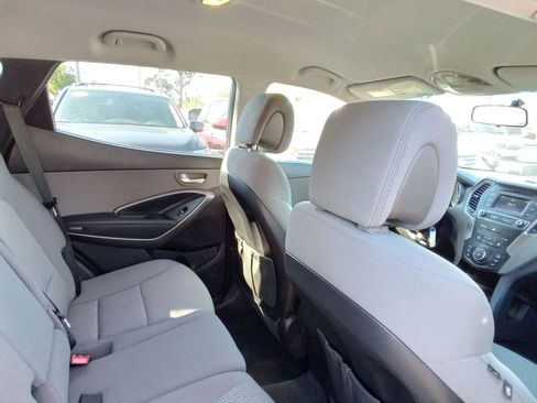 Used 2018 Hyundai Santa Fe Sport image 16