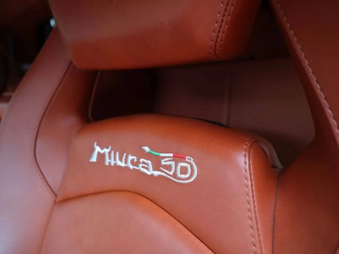 Used 2017 Lamborghini Aventador LP 700-4 image 3