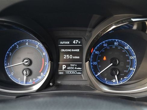 Used 2014 Toyota Corolla S image 13