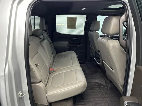 Used 2019 GMC Sierra 1500 SLT image 17