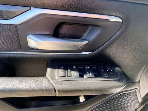 Used 2019 RAM 1500 Big Horn AWD/4WD image 34
