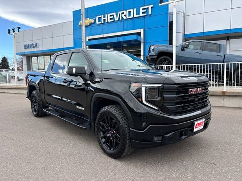 Used 2024 GMC Sierra 1500 Elevation w/ Elevation Premium Package image 7