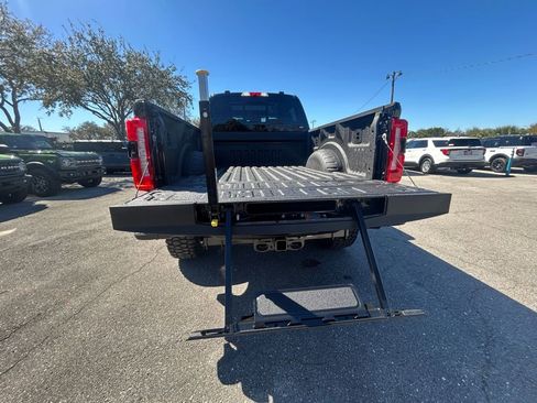 New 2026 Ford F250 Lariat w/ Black Appearance Package image 35