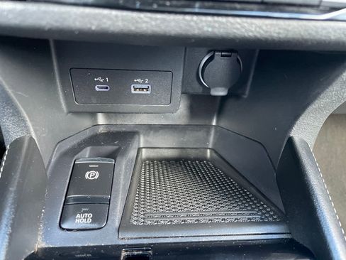 Used 2023 Nissan Kicks SR w/ SR Premium Package image 25