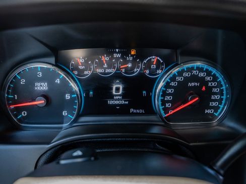 Used 2019 GMC Yukon Denali w/ Denali Ultimate Package image 17