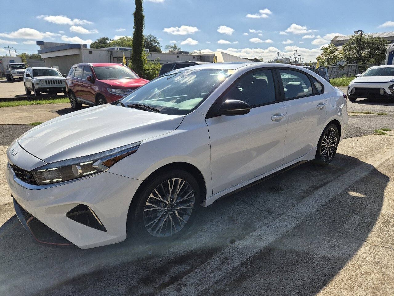Used 2022 Kia Forte GT-Line w/ GT-Line Premium Package FWD image 3