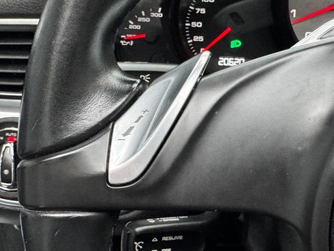 Used 2015 Porsche 911 Carrera S image 39