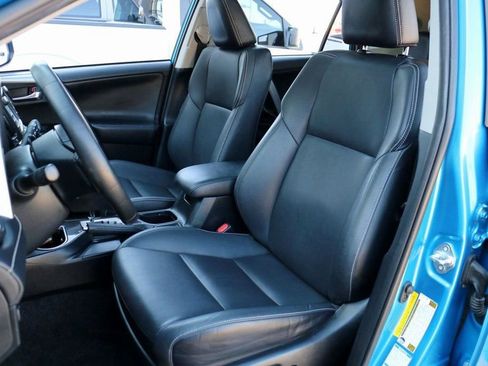 Used 2018 Toyota RAV4 Limited w/ Advanced Technology Package image 22