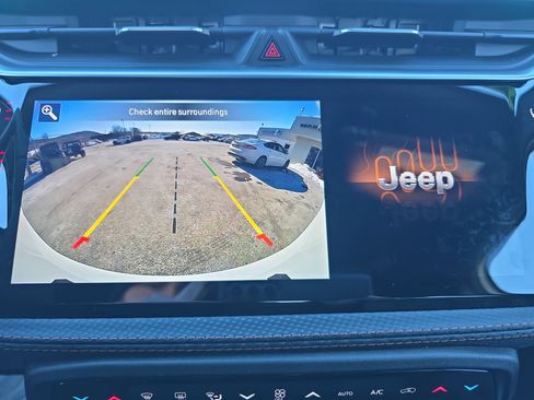 New 2026 Jeep Cherokee Limited image 27