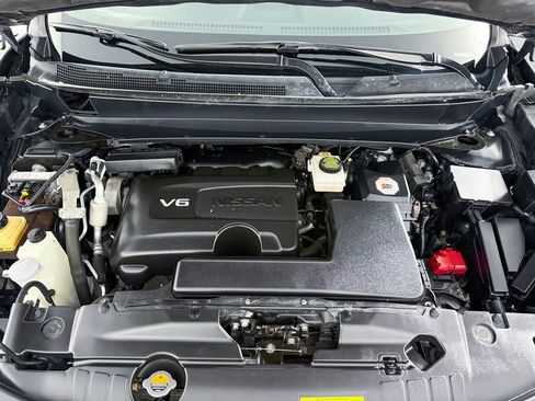 Used 2020 Nissan Pathfinder SL image 47